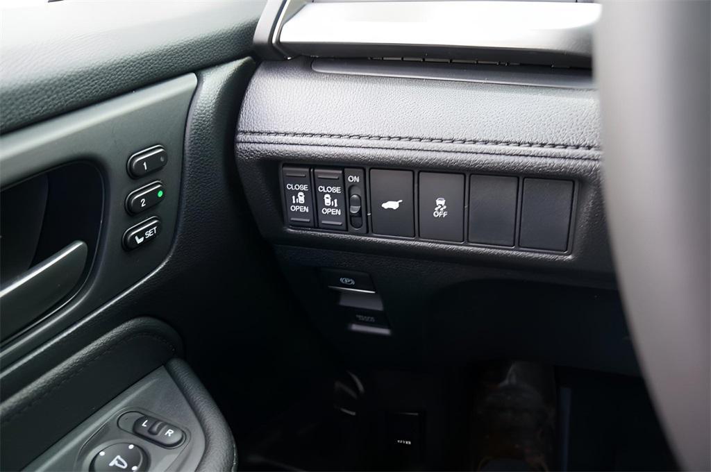 new 2026 Honda Odyssey car, priced at $44,290