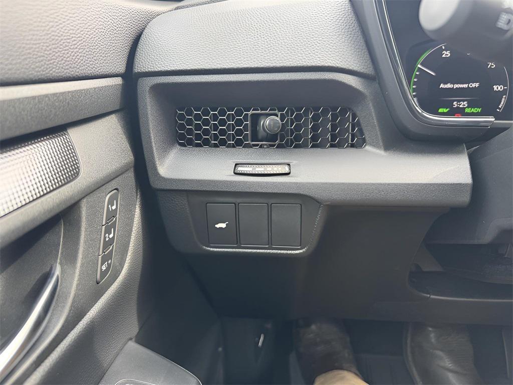 new 2026 Honda CR-V Hybrid car, priced at $40,630