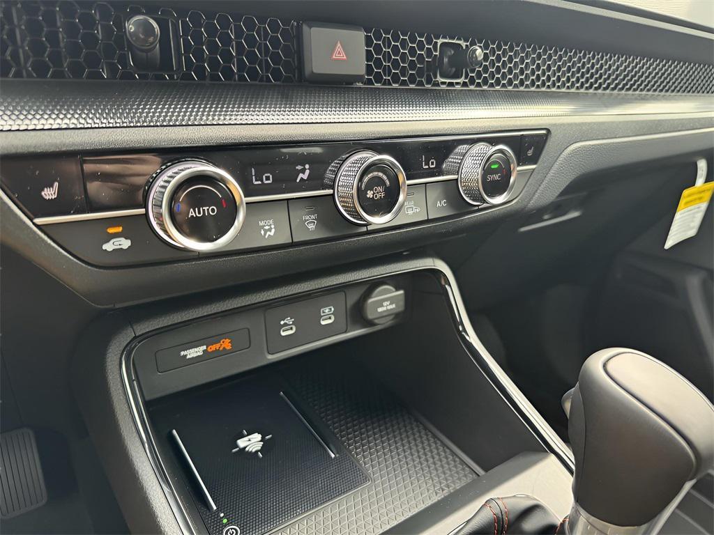 new 2026 Honda CR-V Hybrid car, priced at $40,630