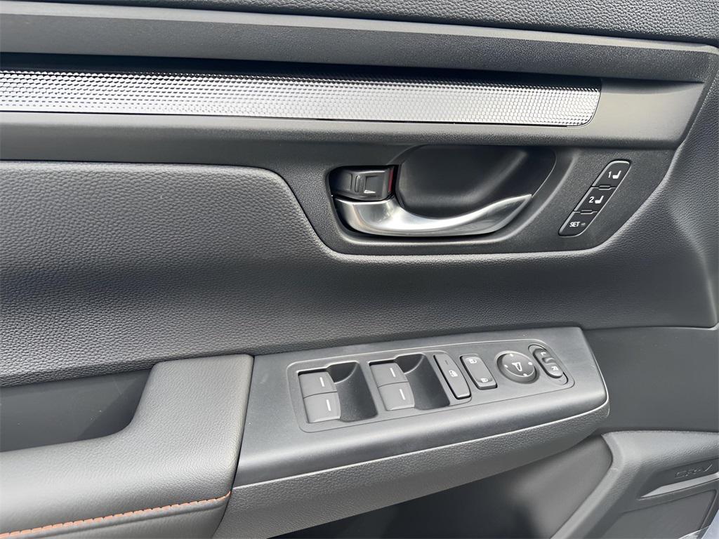 new 2026 Honda CR-V Hybrid car, priced at $40,630