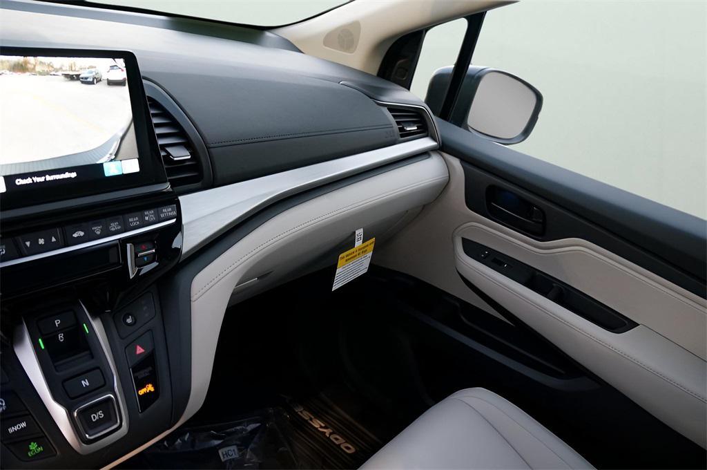 new 2026 Honda Odyssey car, priced at $44,290