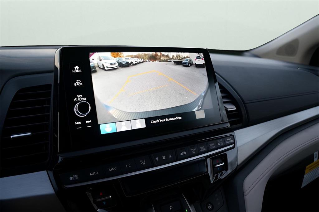 new 2026 Honda Odyssey car, priced at $44,290