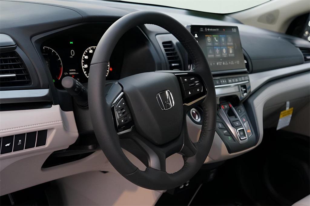 new 2026 Honda Odyssey car, priced at $44,290