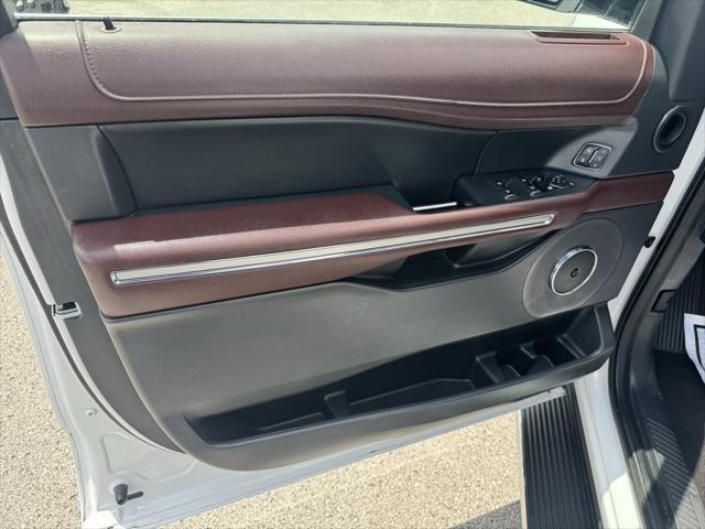used 2023 Ford Expedition car, priced at $43,655