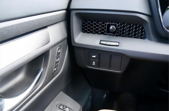 new 2025 Honda CR-V Hybrid car, priced at $37,650