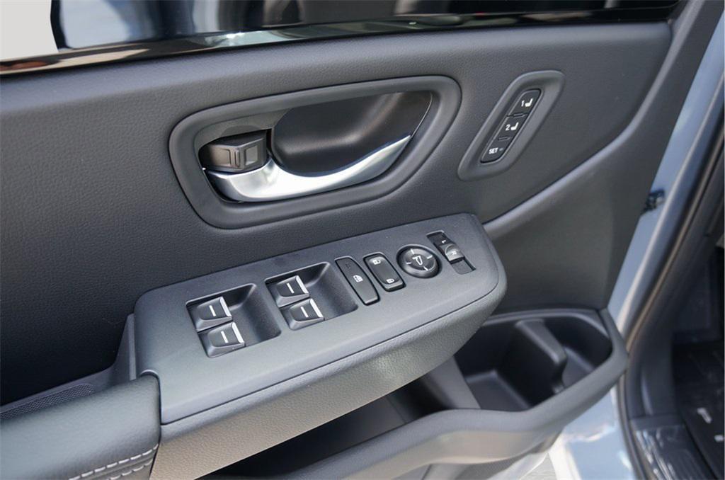new 2025 Honda Pilot car, priced at $49,450