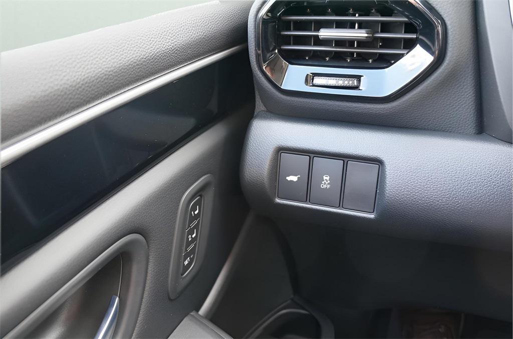new 2025 Honda Pilot car, priced at $49,450