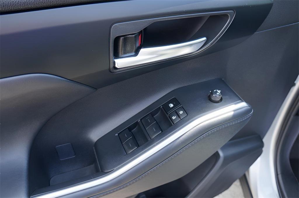 used 2024 Toyota Highlander car, priced at $38,970