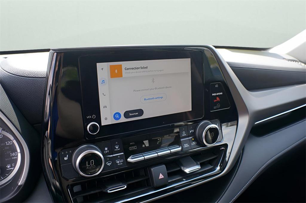 used 2024 Toyota Highlander car, priced at $38,970