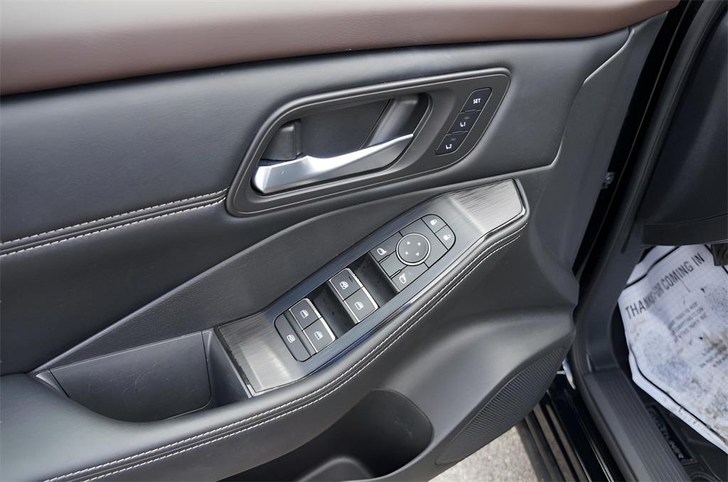 used 2022 Nissan Rogue car, priced at $26,425