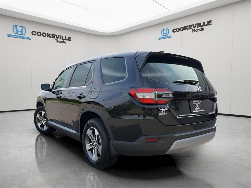 new 2025 Honda Pilot car, priced at $44,955