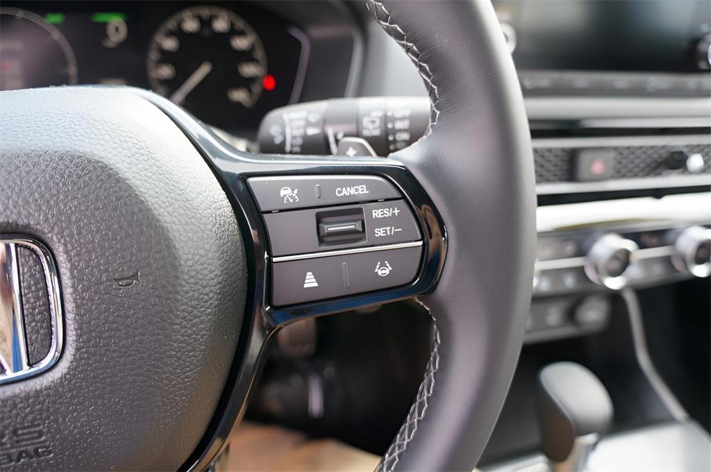 new 2025 Honda Civic Hybrid car, priced at $31,300