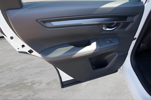new 2025 Honda CR-V Hybrid car, priced at $39,500