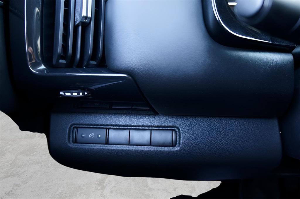 used 2022 Nissan Pathfinder car, priced at $22,999