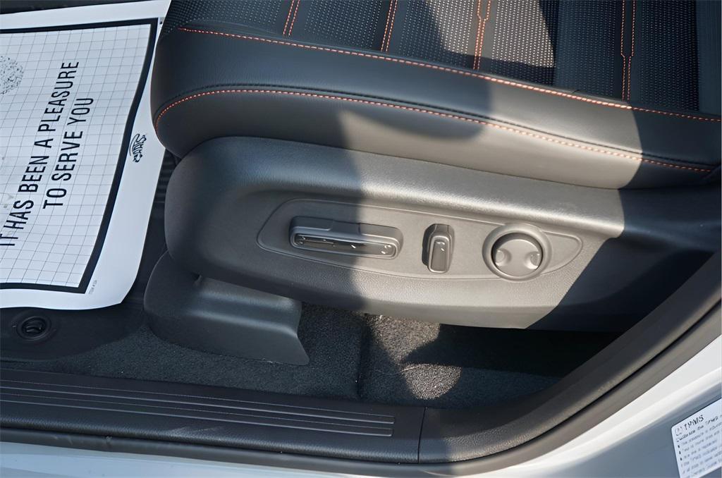 new 2026 Honda CR-V Hybrid car, priced at $40,630