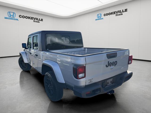 used 2023 Jeep Gladiator car, priced at $34,219