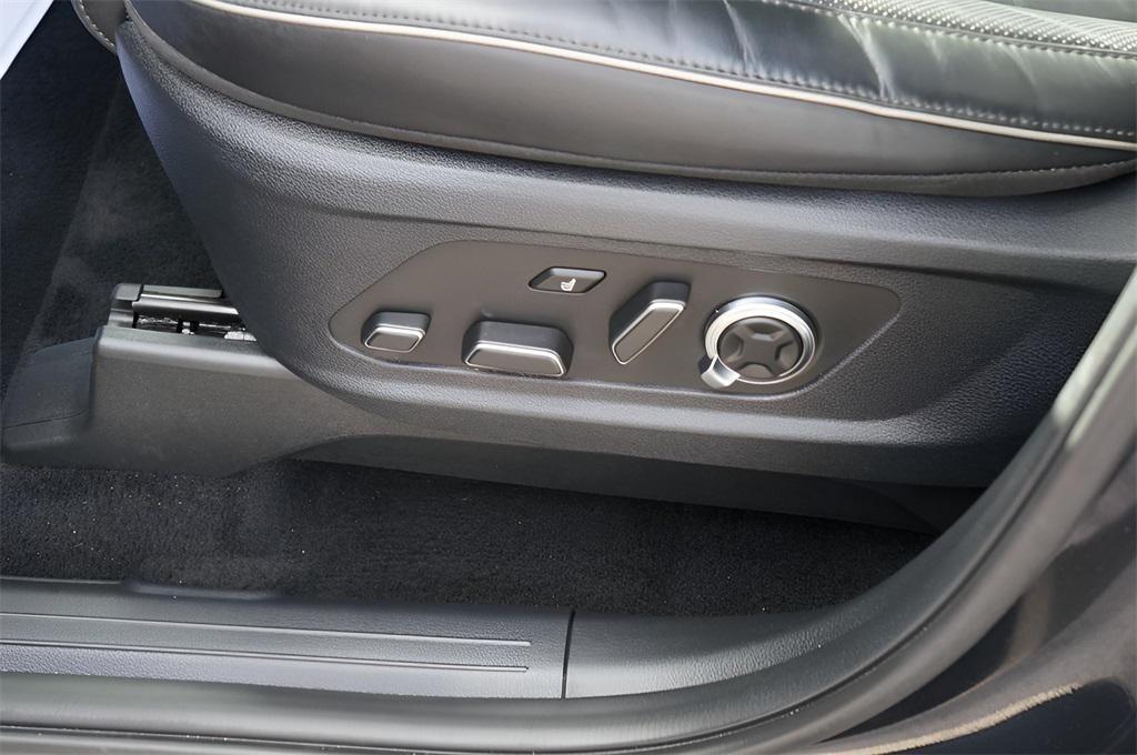 used 2024 Hyundai Palisade car, priced at $39,996