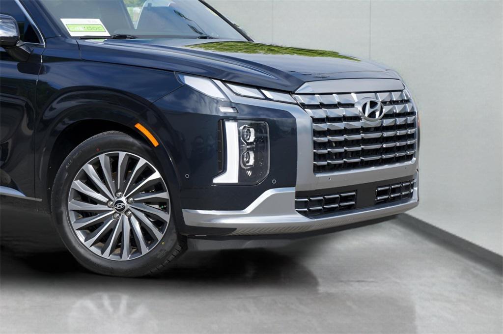 used 2024 Hyundai Palisade car, priced at $39,996