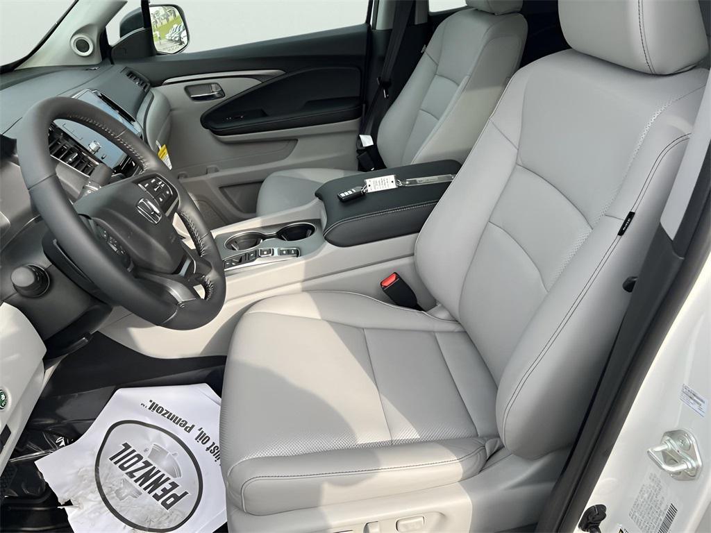 new 2025 Honda Ridgeline car, priced at $45,135