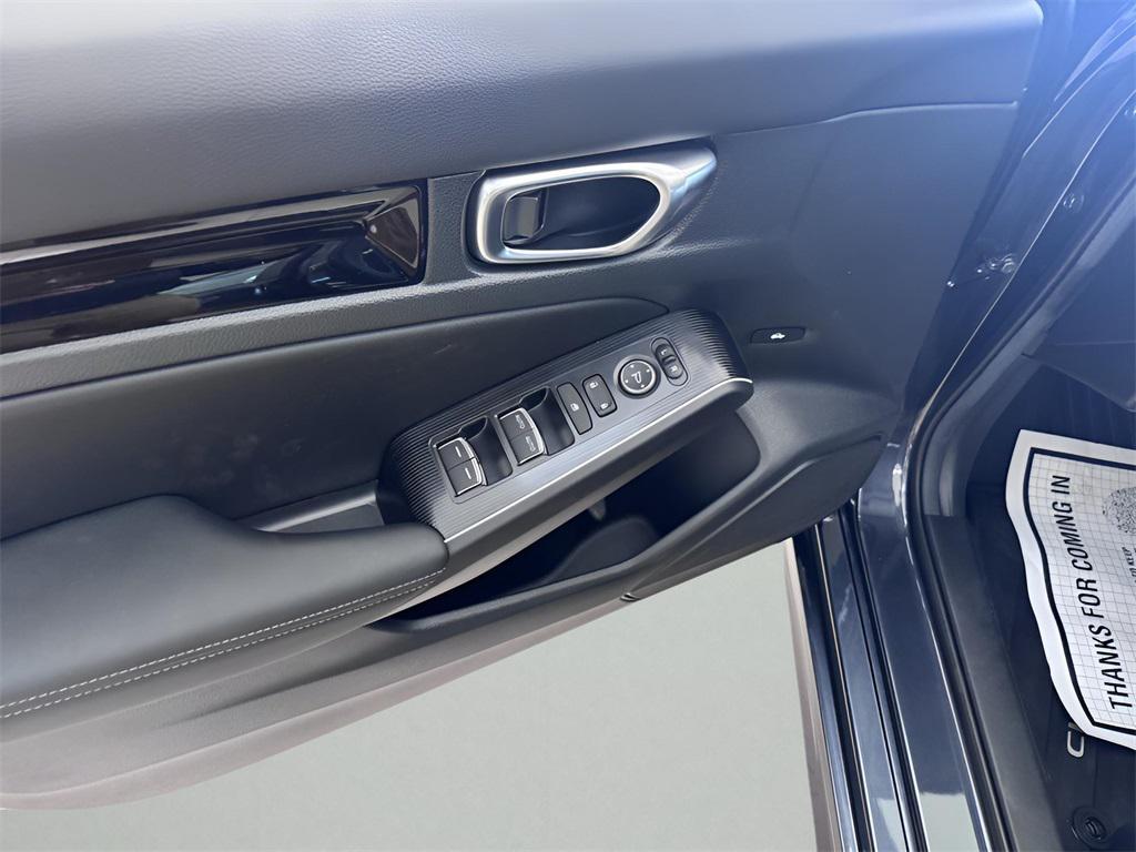 new 2026 Honda Civic Hybrid car, priced at $33,445