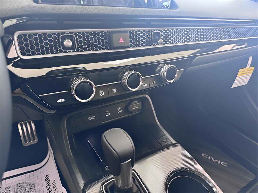 new 2026 Honda Civic Hybrid car, priced at $33,445