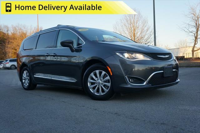 used 2018 Chrysler Pacifica car, priced at $16,497