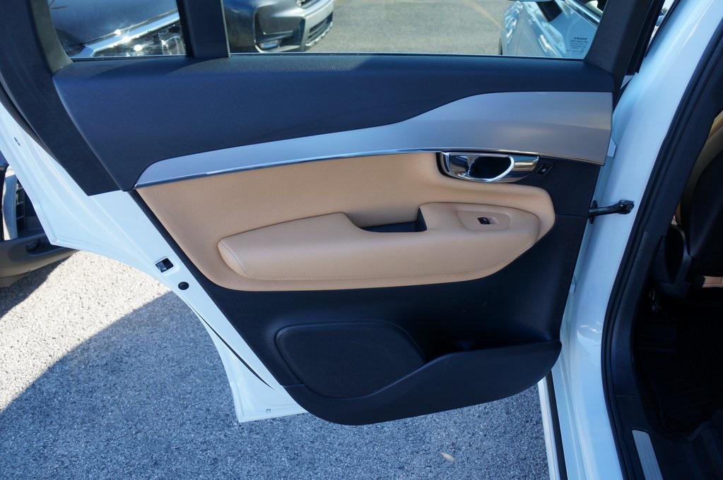 used 2016 Volvo XC90 car, priced at $15,644