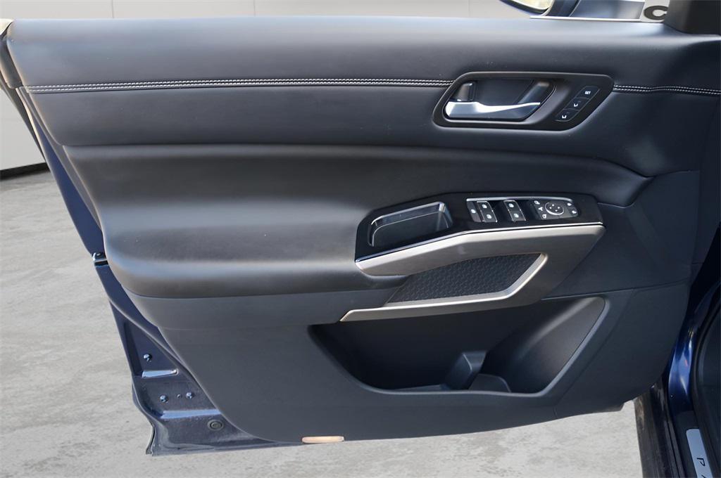 used 2022 Nissan Pathfinder car, priced at $25,930