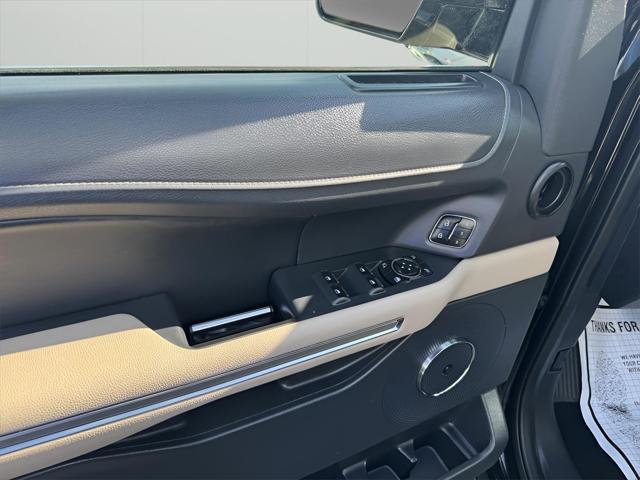 used 2023 Ford Expedition car, priced at $43,879