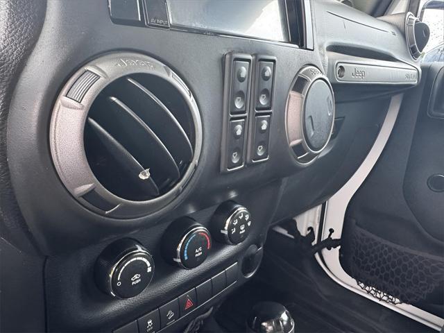 used 2014 Jeep Wrangler Unlimited car, priced at $18,535