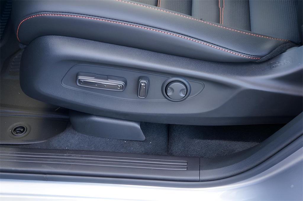 new 2026 Honda CR-V Hybrid car, priced at $43,700