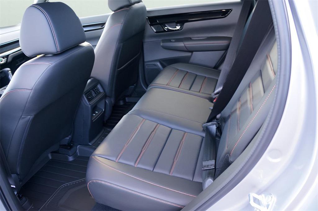 new 2026 Honda CR-V Hybrid car, priced at $43,700