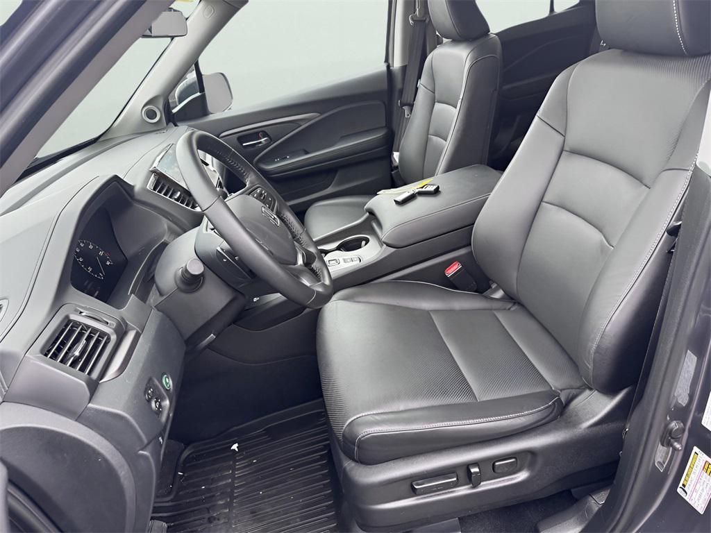 used 2024 Honda Ridgeline car, priced at $35,420