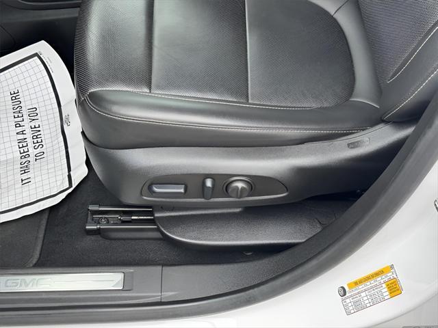used 2023 GMC Acadia car, priced at $28,714