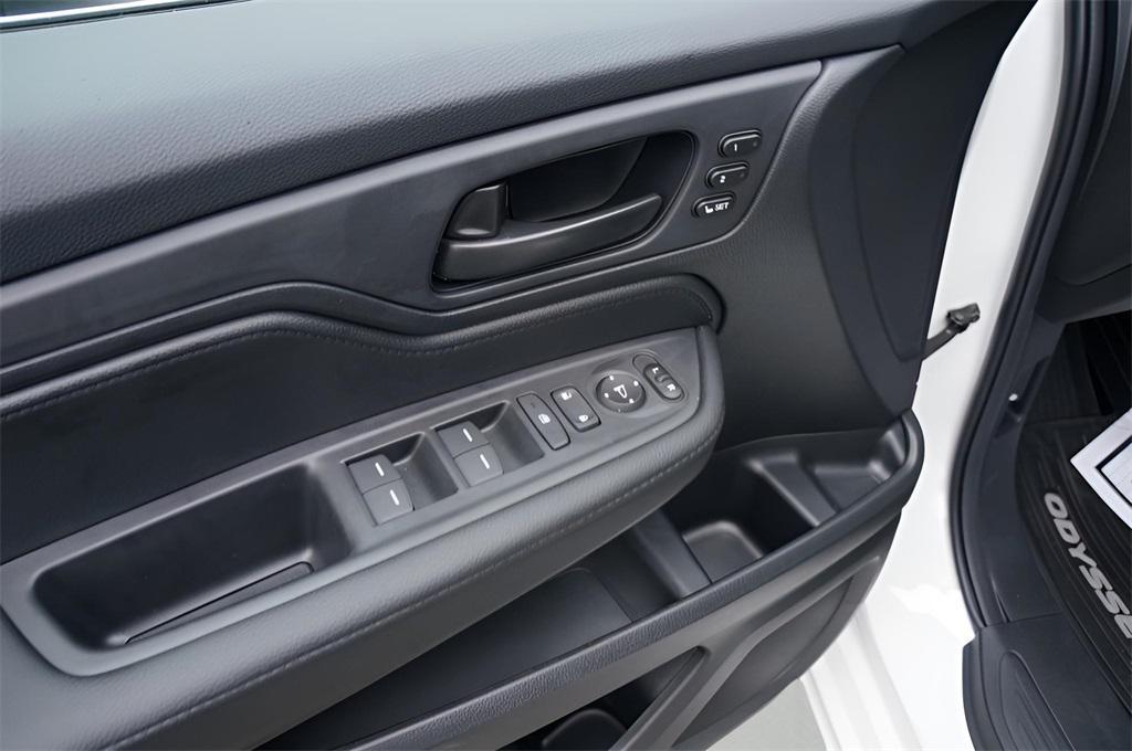 new 2026 Honda Odyssey car, priced at $45,845