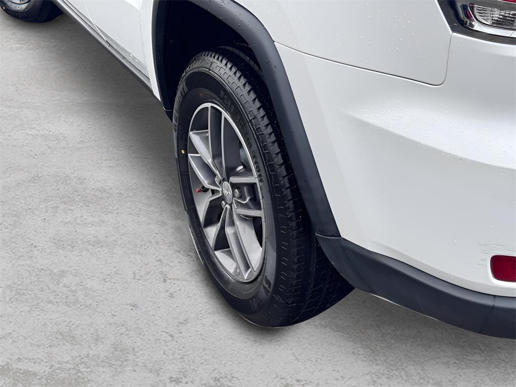 used 2018 Jeep Grand Cherokee car, priced at $19,781