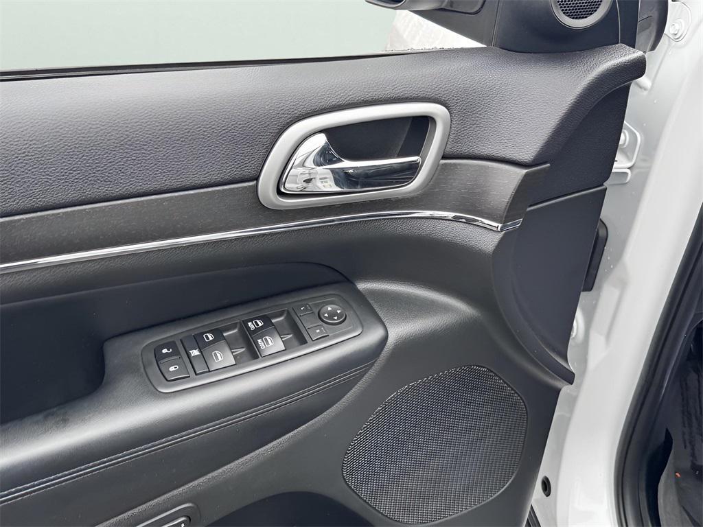 used 2018 Jeep Grand Cherokee car, priced at $19,781