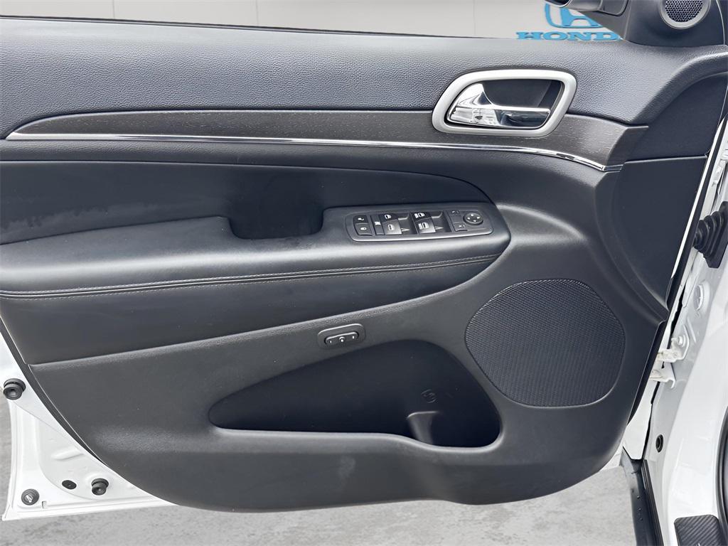 used 2018 Jeep Grand Cherokee car, priced at $19,781