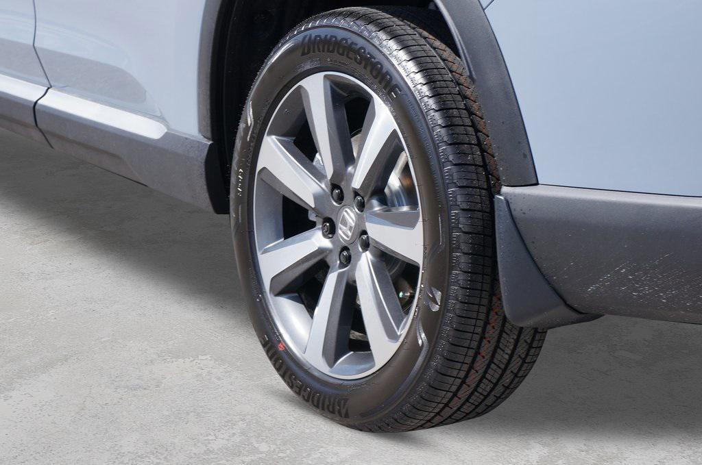 new 2025 Honda Pilot car, priced at $51,550