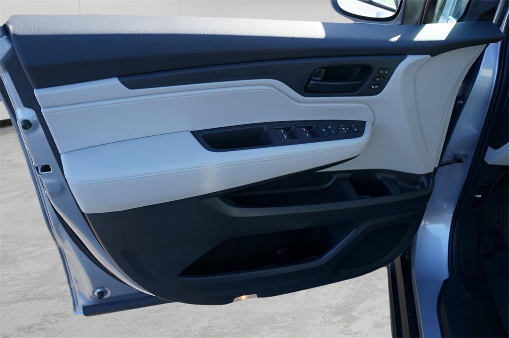 new 2026 Honda Odyssey car, priced at $44,290