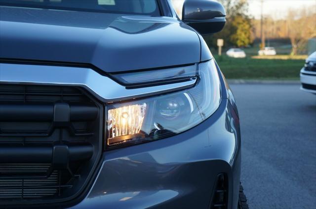 new 2025 Honda Ridgeline car, priced at $44,375