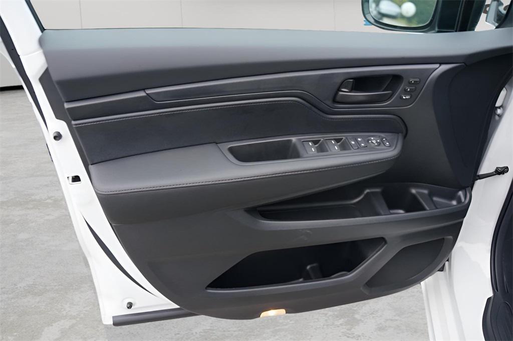 new 2026 Honda Odyssey car, priced at $45,845
