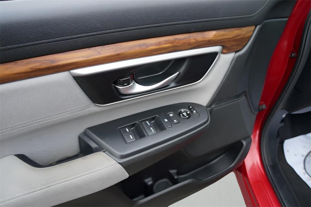 used 2020 Honda CR-V car, priced at $26,127