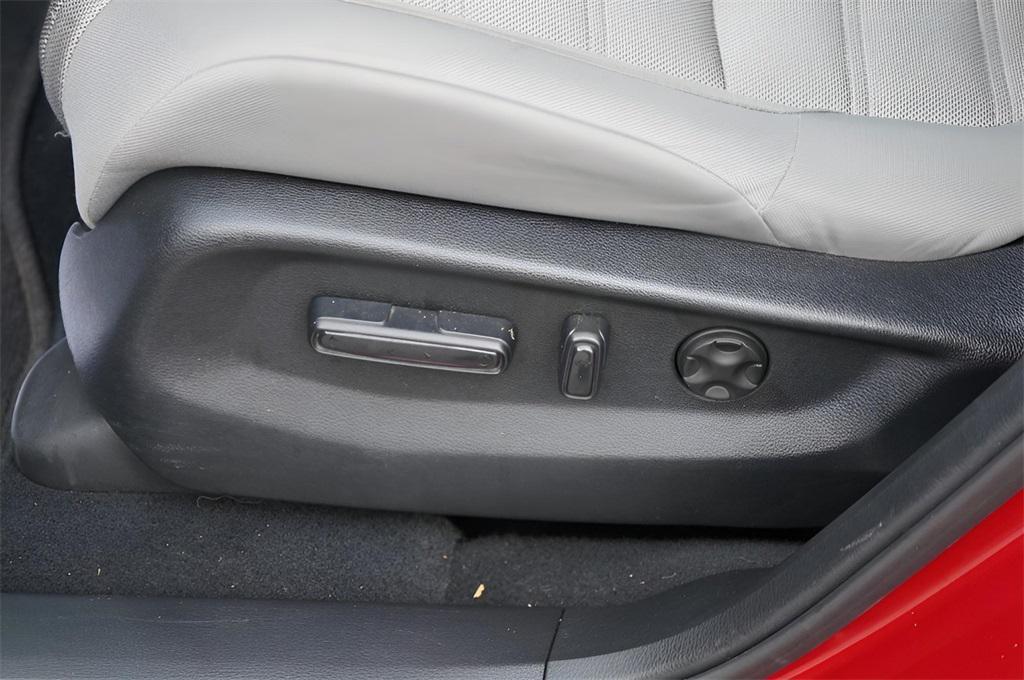 used 2020 Honda CR-V car, priced at $26,127