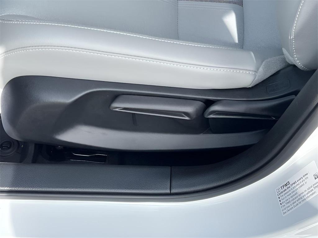 new 2025 Honda Civic Hybrid car, priced at $31,755