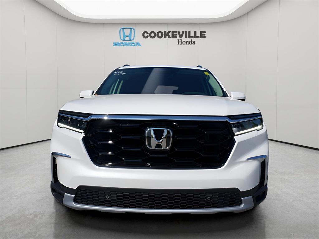 new 2025 Honda Pilot car, priced at $51,550