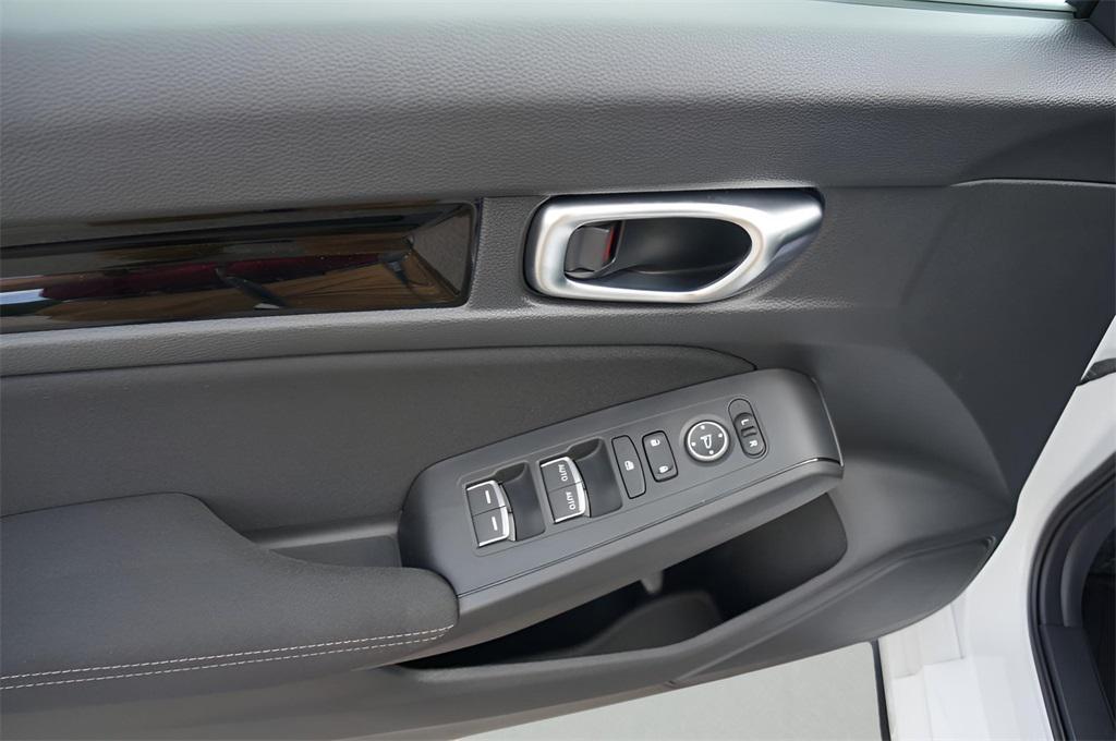 new 2026 Honda Civic Hybrid car, priced at $32,100