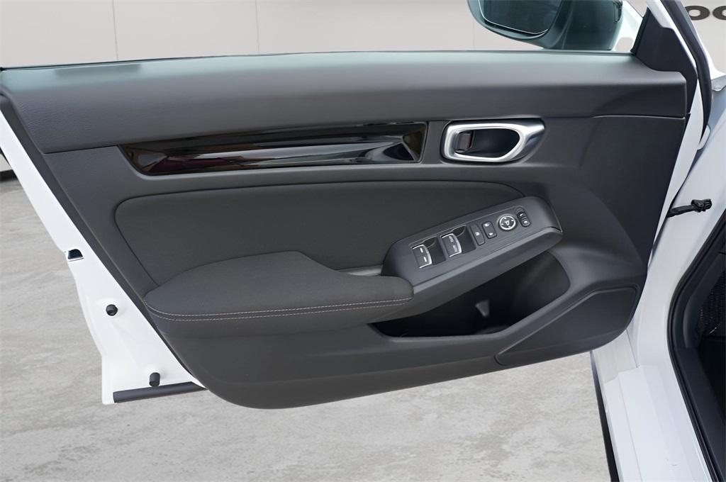 new 2026 Honda Civic Hybrid car, priced at $32,100
