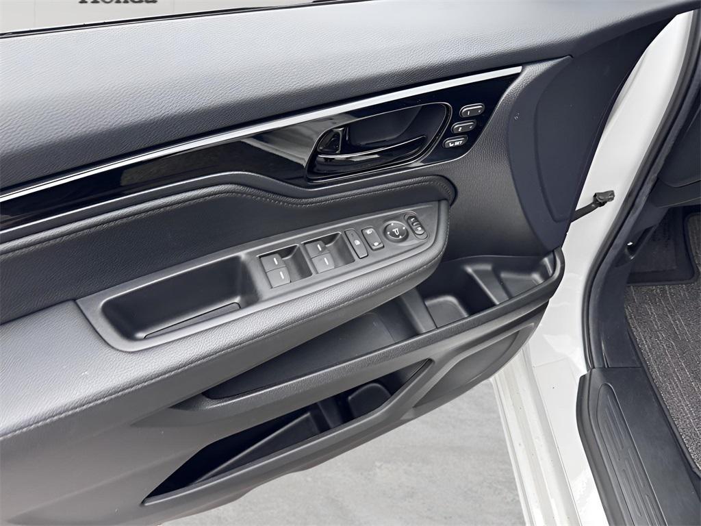 used 2024 Honda Odyssey car, priced at $42,748