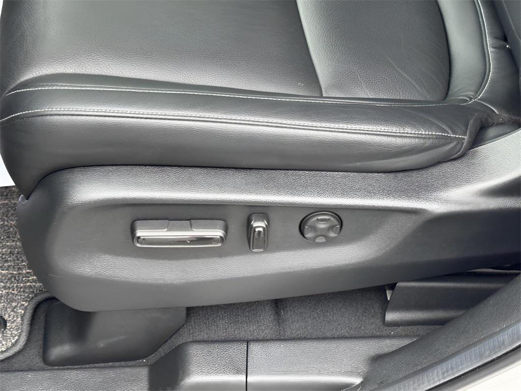 used 2024 Honda Odyssey car, priced at $42,748